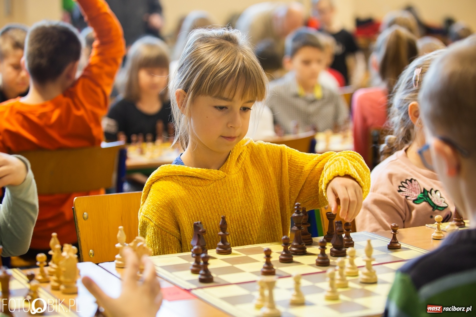 Zdjęcie w galerii na portalu naszraciborz.pl: Powiatowy Turniej Mikołajkowy w szachach wiadomości z regionu