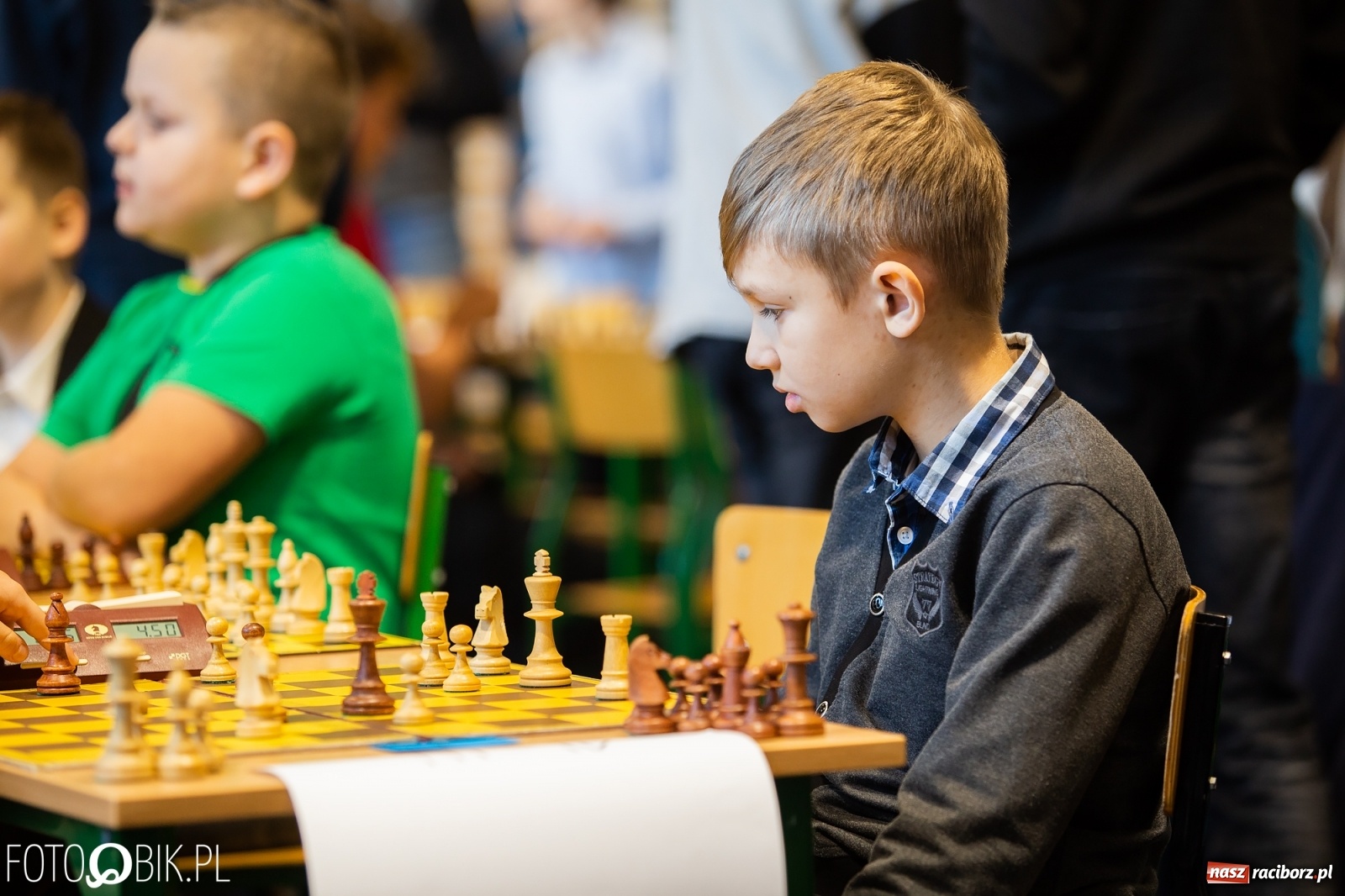 Zdjęcie w galerii na portalu naszraciborz.pl: Powiatowy Turniej Mikołajkowy w szachach wiadomości z regionu