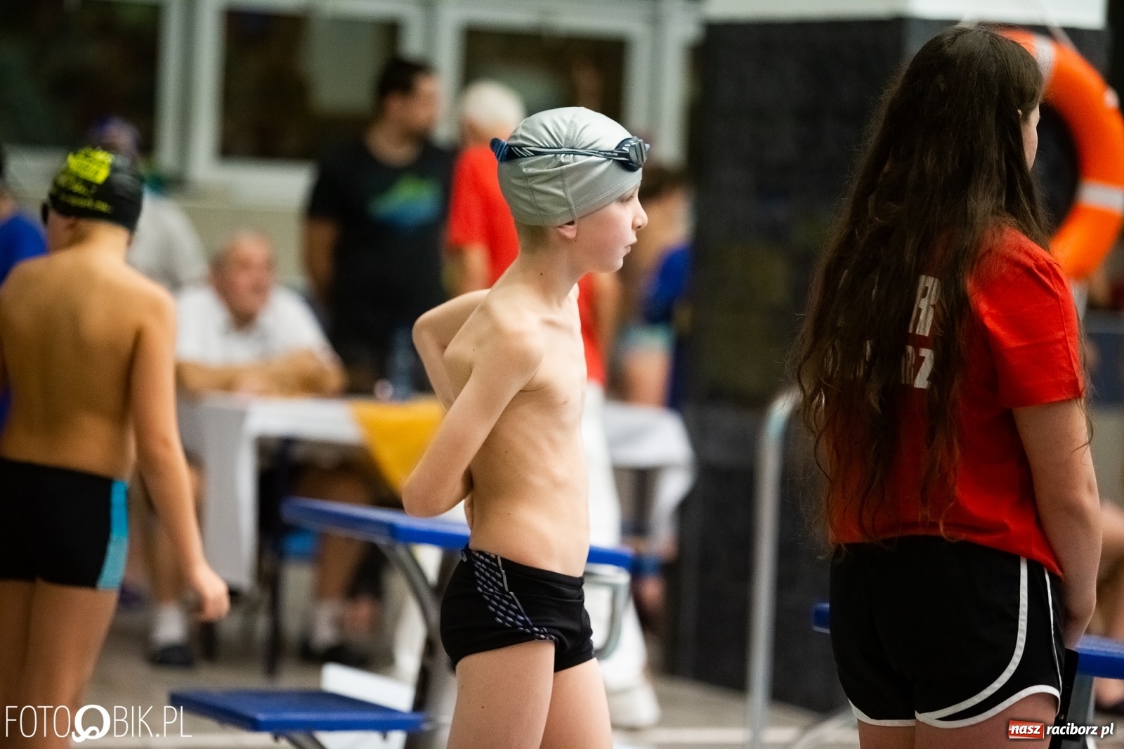 Zdjęcie w galerii na portalu naszraciborz.pl: Mikołajkowe zawody pływackie w ZSOMS wiadomości z regionu
