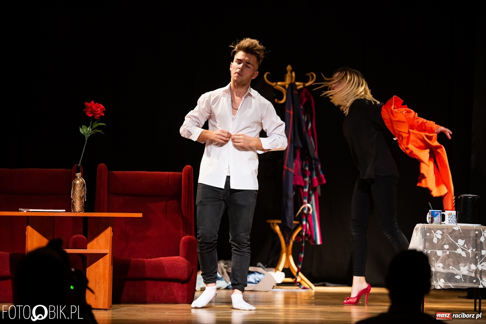 Zdjęcie w galerii na portalu naszraciborz.pl: Wieczór teatralny grupy Czwarta Ściana wiadomości z regionu