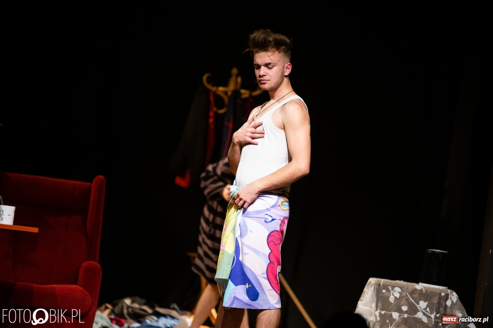 Zdjęcie w galerii na portalu naszraciborz.pl: Wieczór teatralny grupy Czwarta Ściana wiadomości z regionu