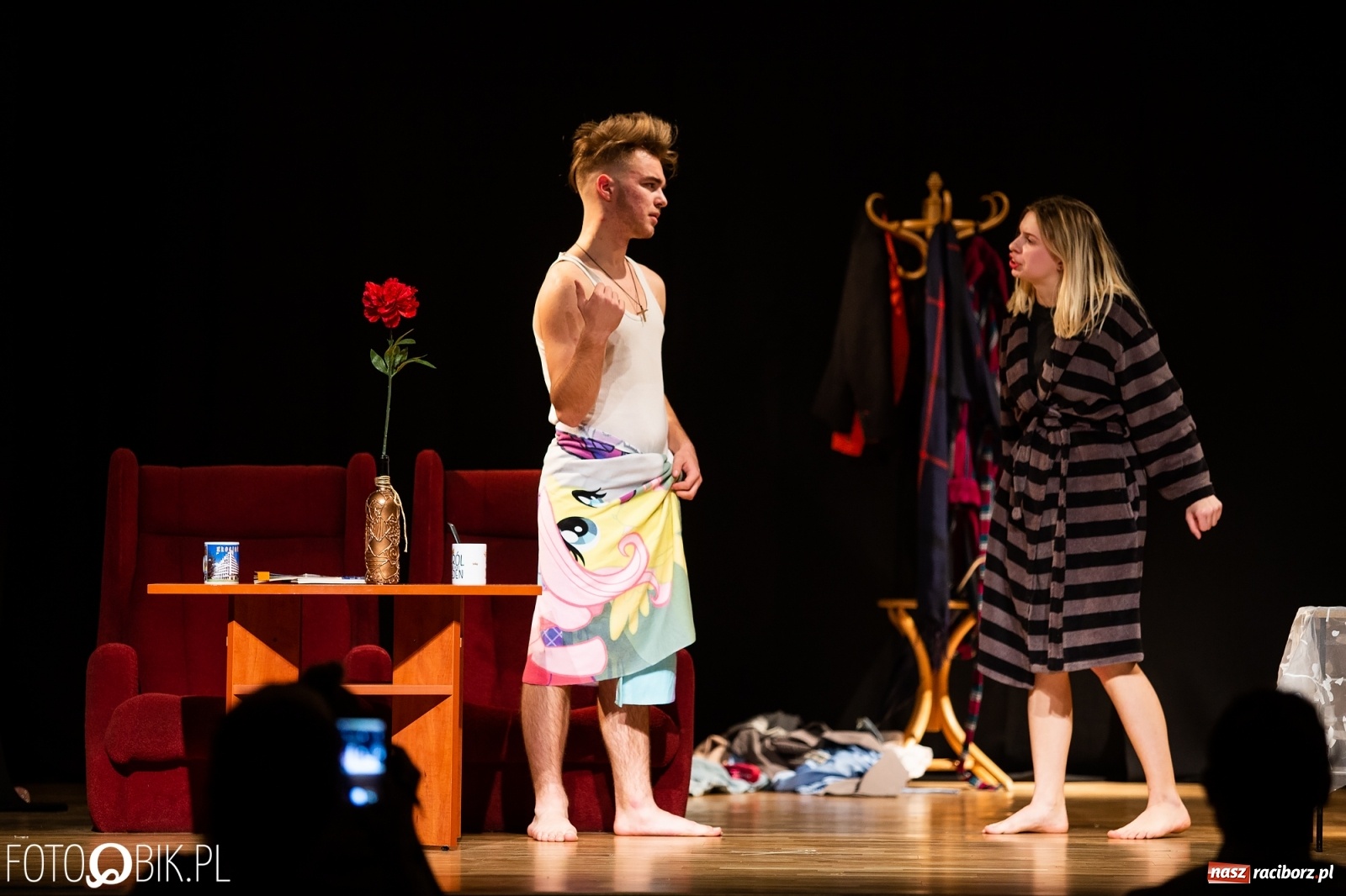 Zdjęcie w galerii na portalu naszraciborz.pl: Wieczór teatralny grupy Czwarta Ściana wiadomości z regionu