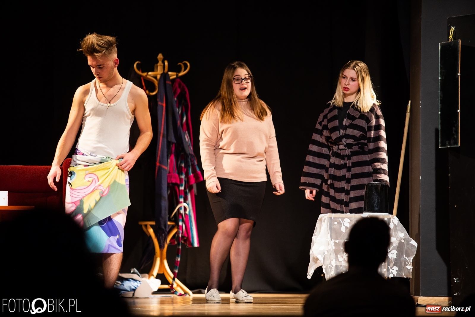 Zdjęcie w galerii na portalu naszraciborz.pl: Wieczór teatralny grupy Czwarta Ściana wiadomości z regionu