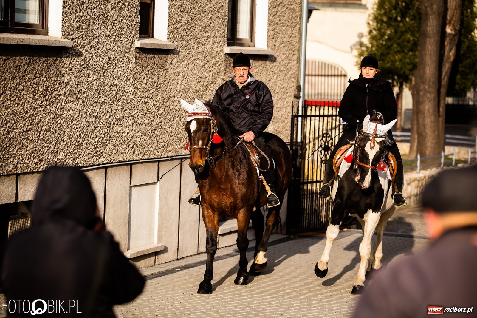 Zdjęcie w galerii na portalu naszraciborz.pl: W Krzanowicach przeszła dziś procesja konna na św. Mikołaja wiadomości z regionu