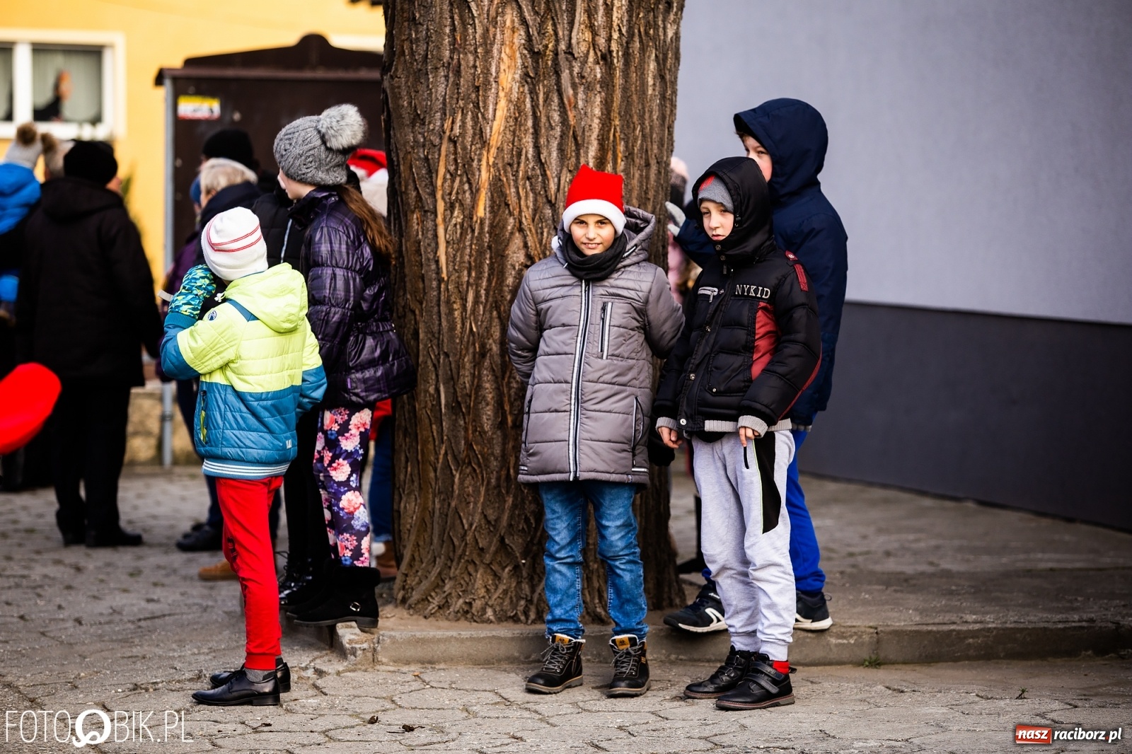 Zdjęcie w galerii na portalu naszraciborz.pl: W Krzanowicach przeszła dziś procesja konna na św. Mikołaja wiadomości z regionu