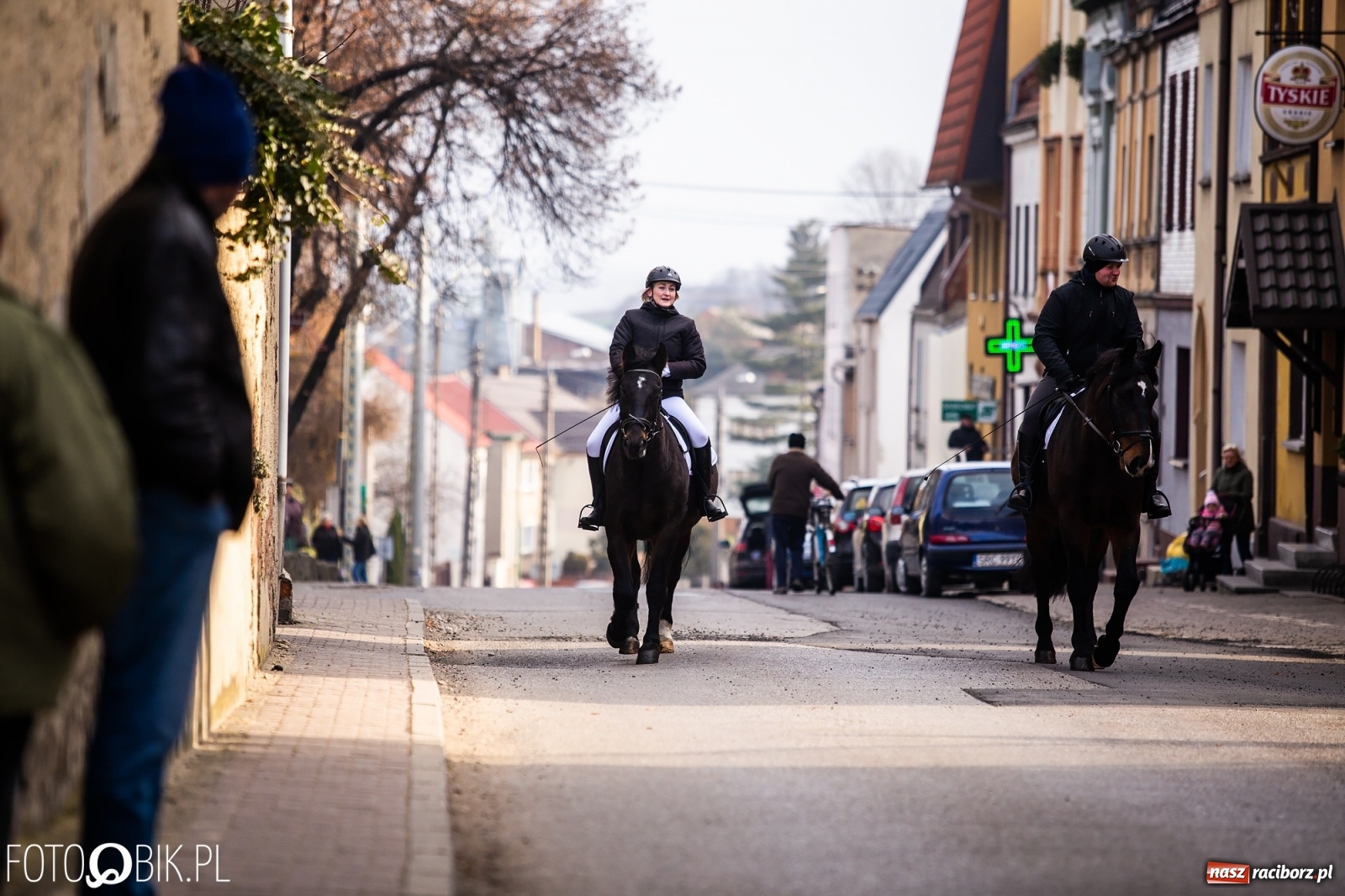 Zdjęcie w galerii na portalu naszraciborz.pl: W Krzanowicach przeszła dziś procesja konna na św. Mikołaja wiadomości z regionu