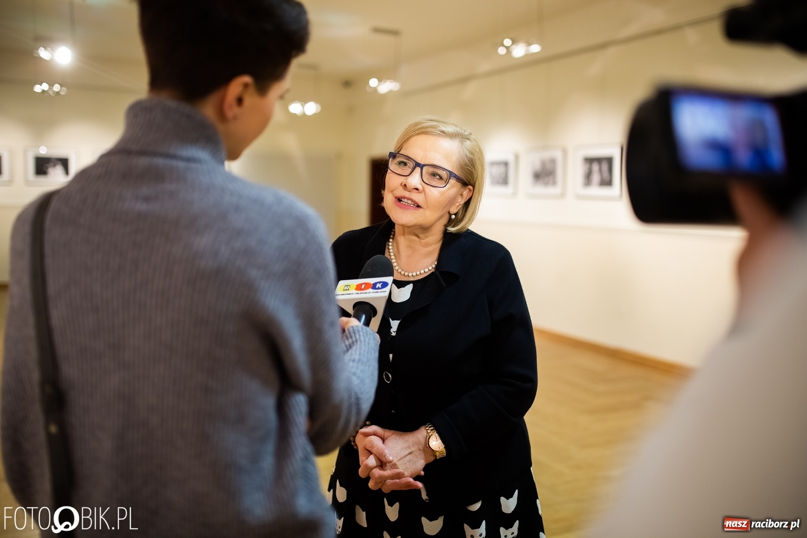 Zdjęcie w galerii na portalu naszraciborz.pl: Pani Józia i Źródło z Laurami Wolontariatu  wiadomości z regionu