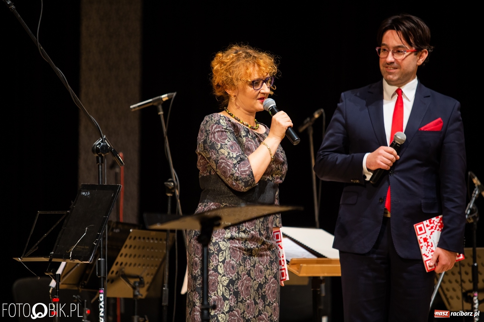 Zdjęcie w galerii na portalu naszraciborz.pl: Najpiękniejsze kolędy zabrzmiały w RCK. Olga Bończyk na scenie! wiadomości z regionu