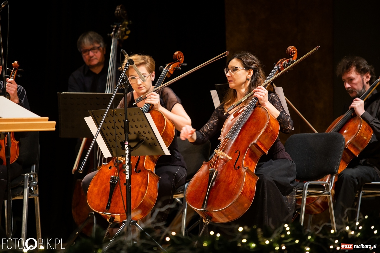 Zdjęcie w galerii na portalu naszraciborz.pl: Najpiękniejsze kolędy zabrzmiały w RCK. Olga Bończyk na scenie! wiadomości z regionu