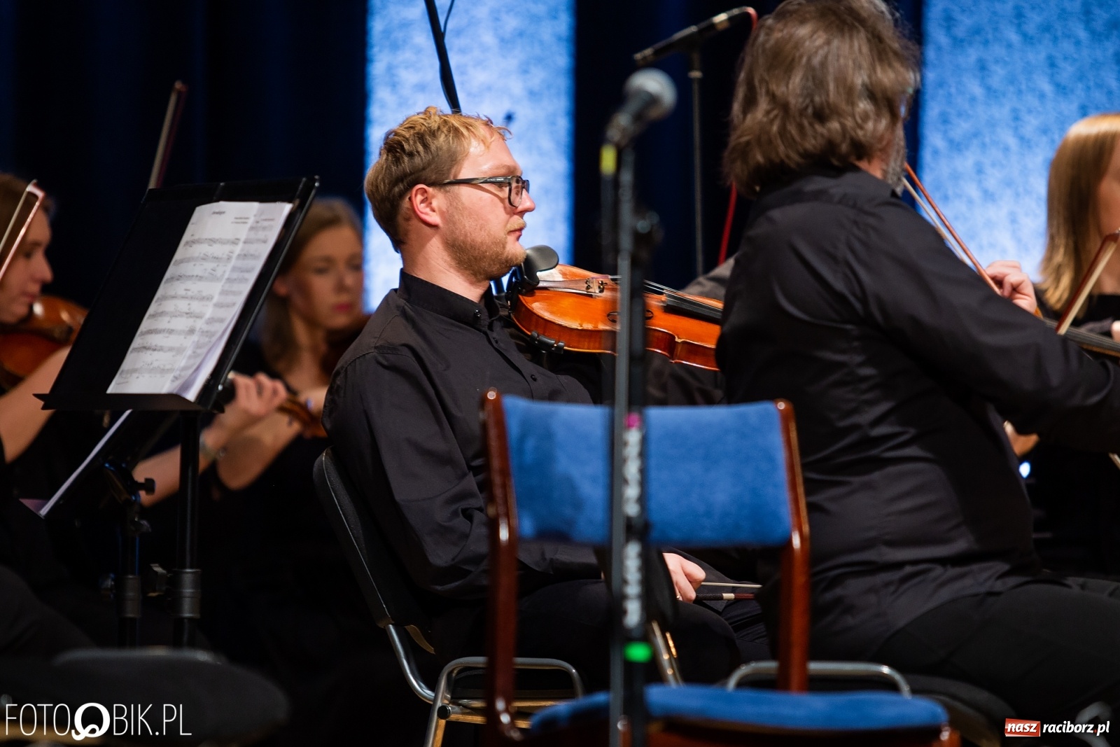Zdjęcie w galerii na portalu naszraciborz.pl: Najpiękniejsze kolędy zabrzmiały w RCK. Olga Bończyk na scenie! wiadomości z regionu
