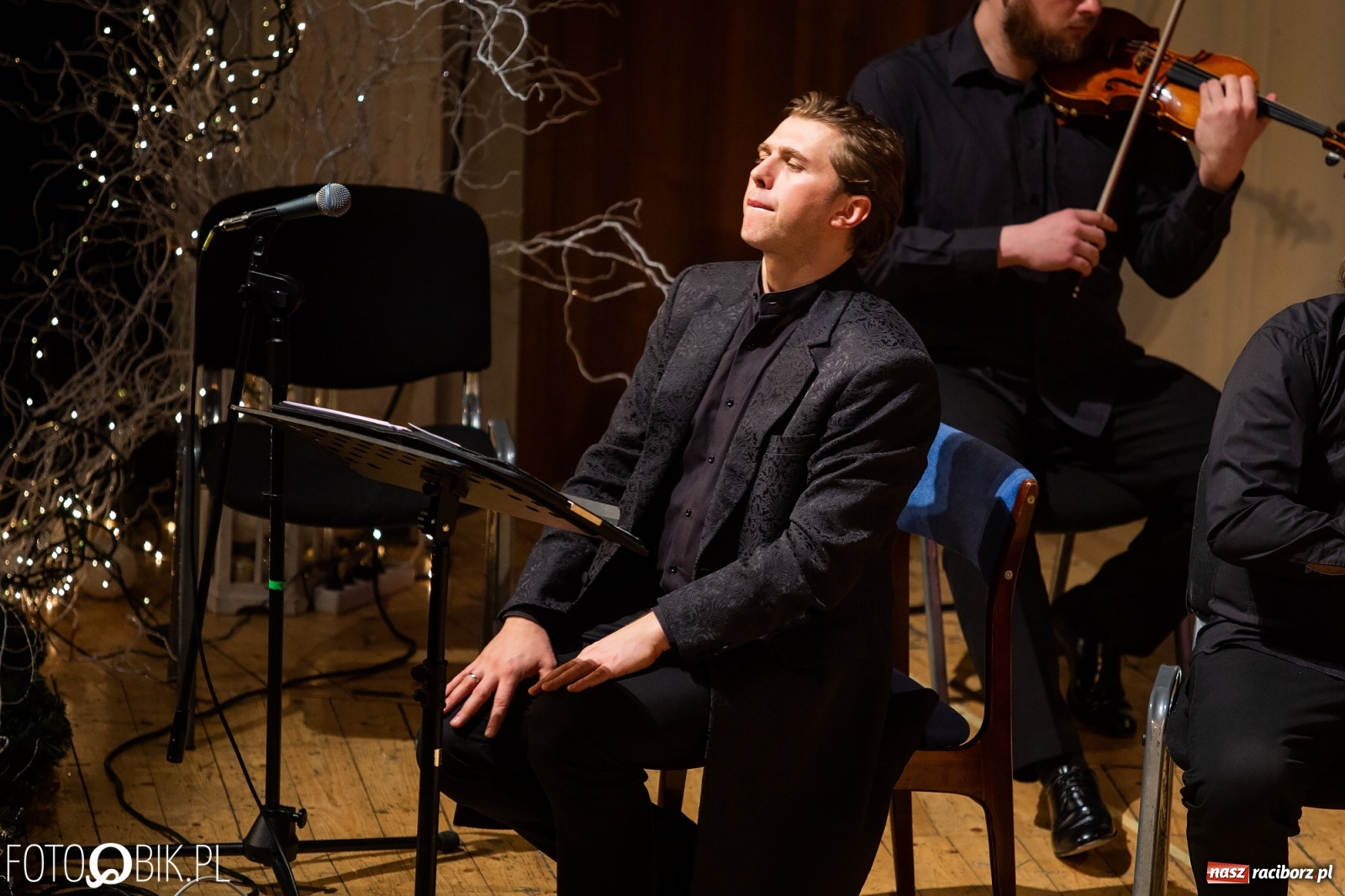 Zdjęcie w galerii na portalu naszraciborz.pl: Najpiękniejsze kolędy zabrzmiały w RCK. Olga Bończyk na scenie! wiadomości z regionu