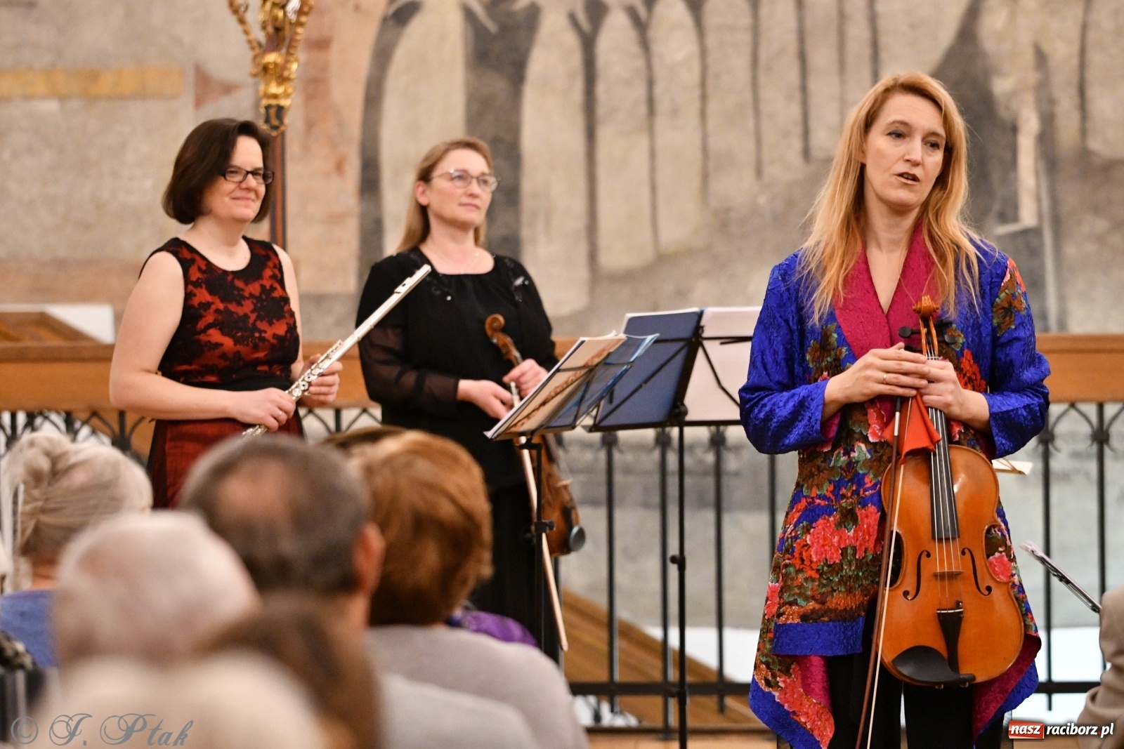 Zdjęcie w galerii na portalu naszraciborz.pl: Kameralna podróż w świat przebojowej klasyki  wiadomości z regionu