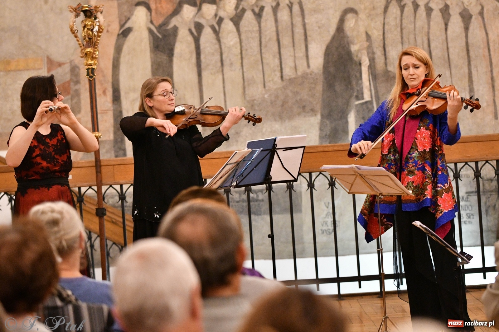 Zdjęcie w galerii na portalu naszraciborz.pl: Kameralna podróż w świat przebojowej klasyki  wiadomości z regionu