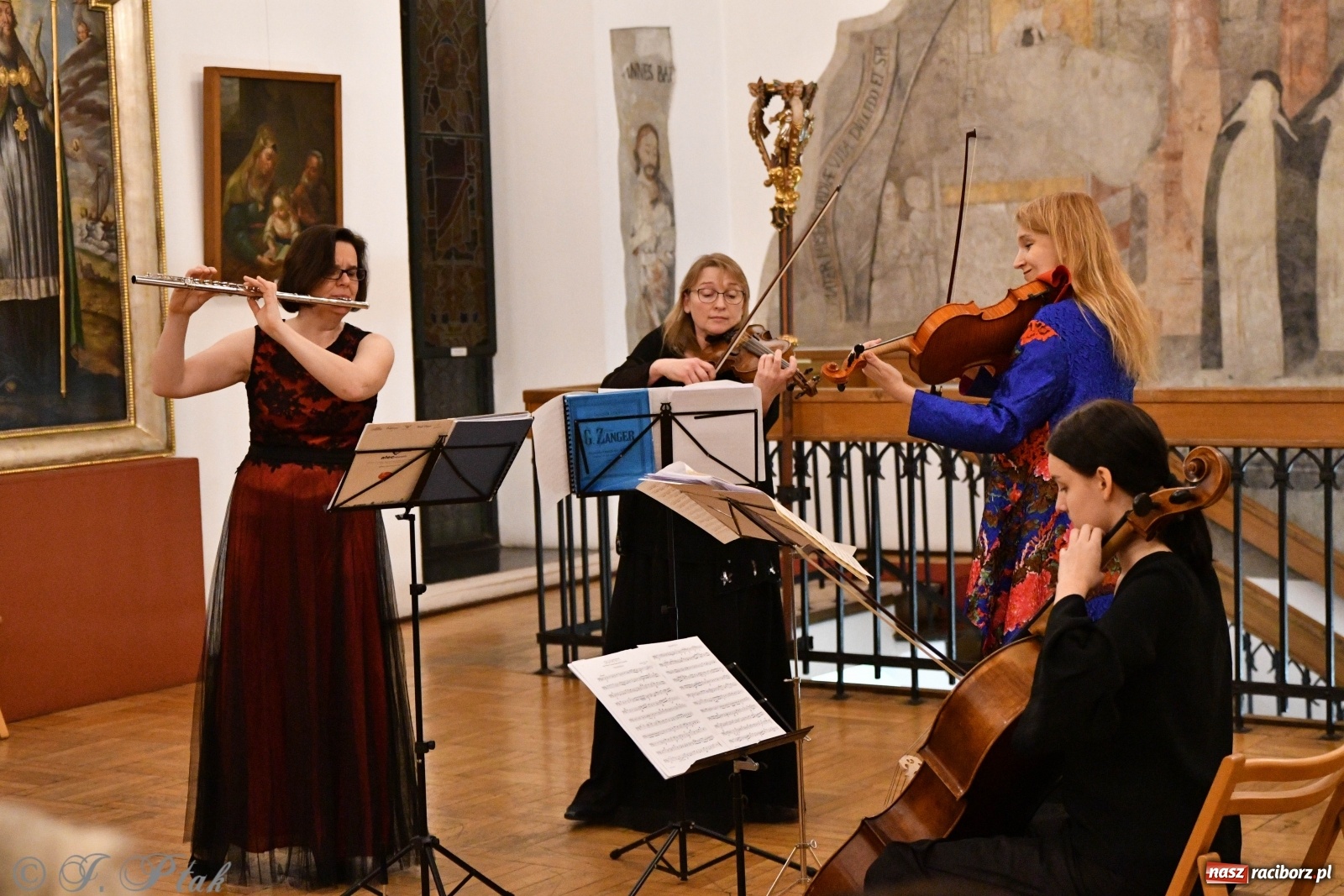 Zdjęcie w galerii na portalu naszraciborz.pl: Kameralna podróż w świat przebojowej klasyki  wiadomości z regionu