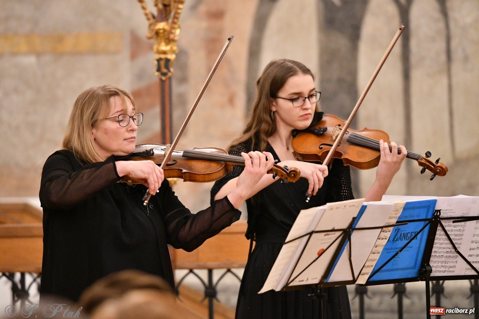 Zdjęcie w galerii na portalu naszraciborz.pl: Kameralna podróż w świat przebojowej klasyki  wiadomości z regionu