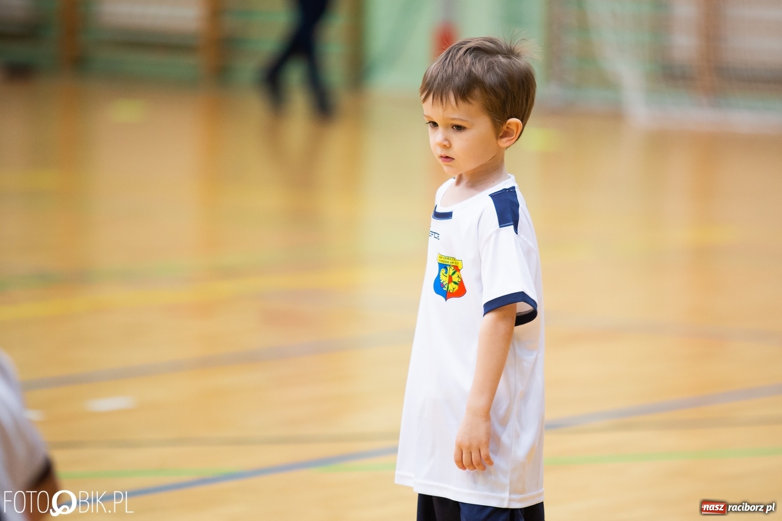 Zdjęcie w galerii na portalu naszraciborz.pl: Mikołajkowy Turniej Piłkarski dla dzieci w Arenie Rafako wiadomości z regionu
