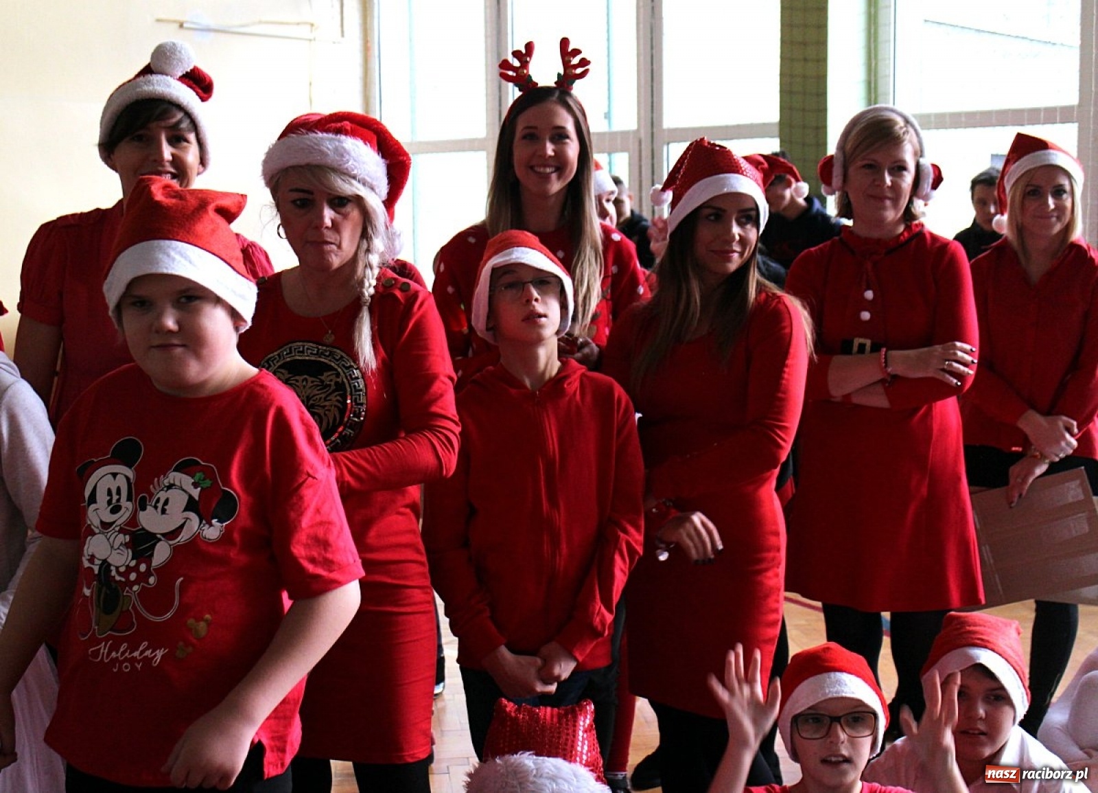 Zdjęcie w galerii na portalu naszraciborz.pl: Nadzwyczajne mikołajki w Zespole Szkół Specjalnych  wiadomości z regionu
