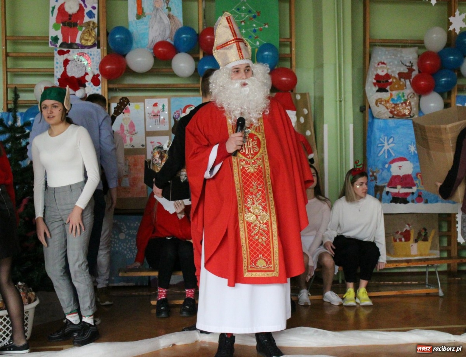 Zdjęcie w galerii na portalu naszraciborz.pl: Nadzwyczajne mikołajki w Zespole Szkół Specjalnych  wiadomości z regionu