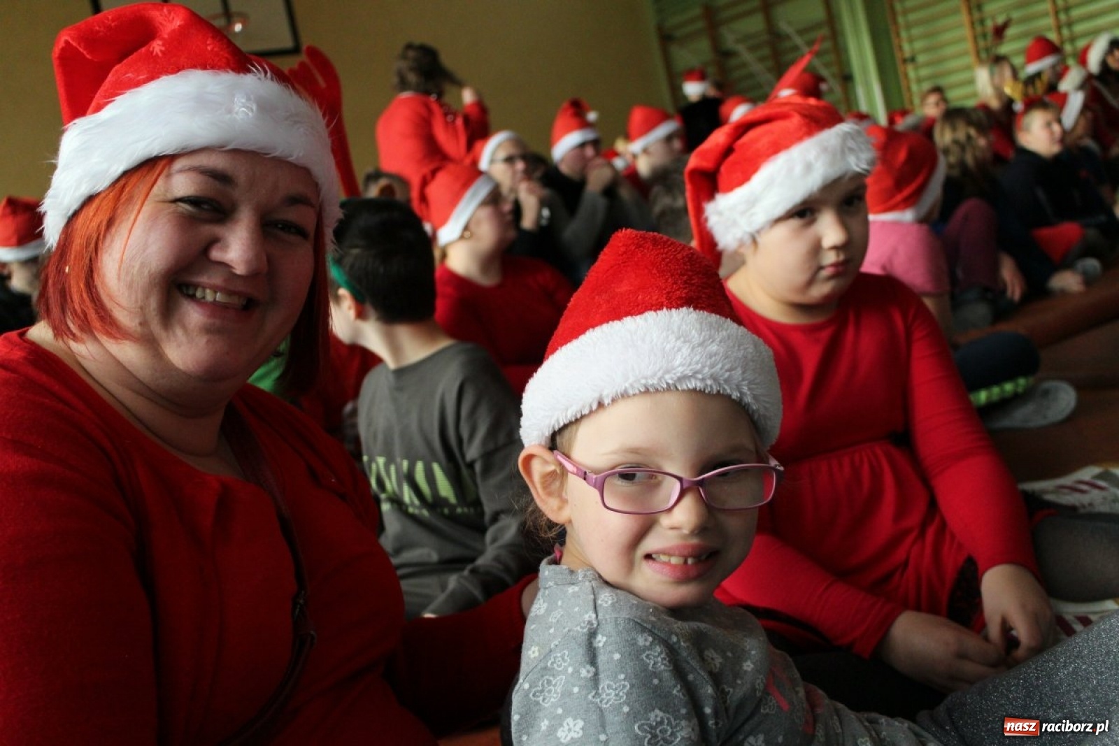 Zdjęcie w galerii na portalu naszraciborz.pl: Nadzwyczajne mikołajki w Zespole Szkół Specjalnych  wiadomości z regionu