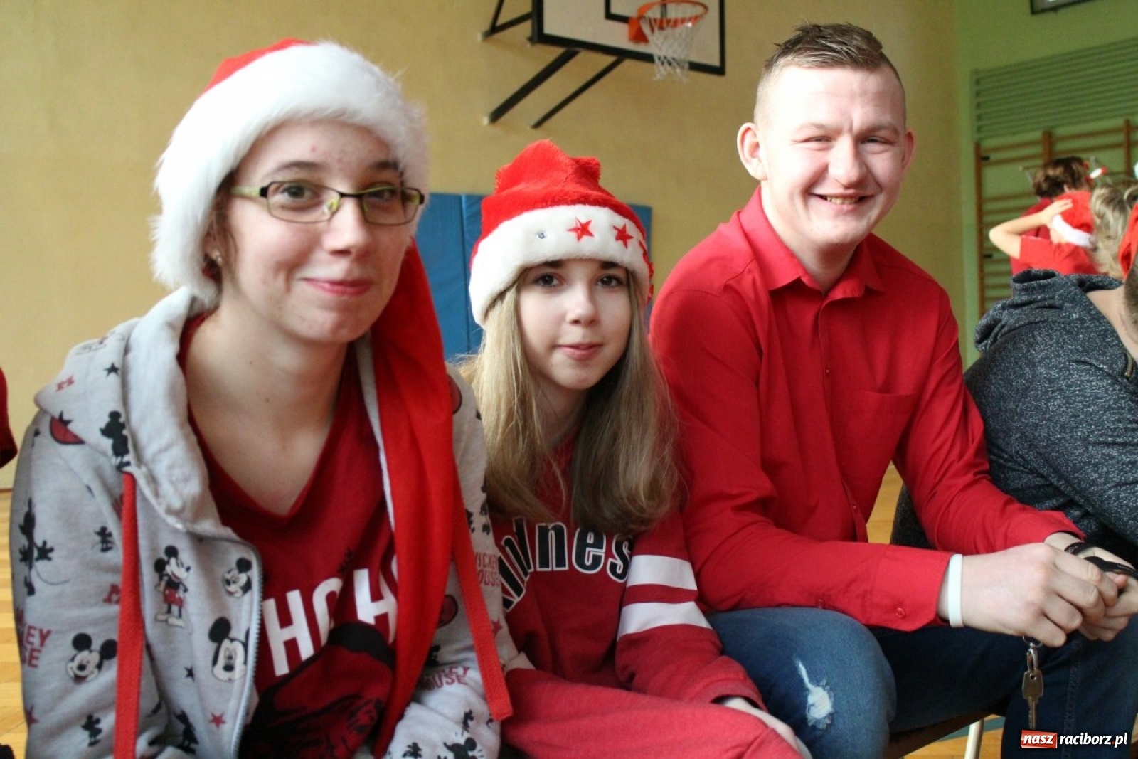 Zdjęcie w galerii na portalu naszraciborz.pl: Nadzwyczajne mikołajki w Zespole Szkół Specjalnych  wiadomości z regionu