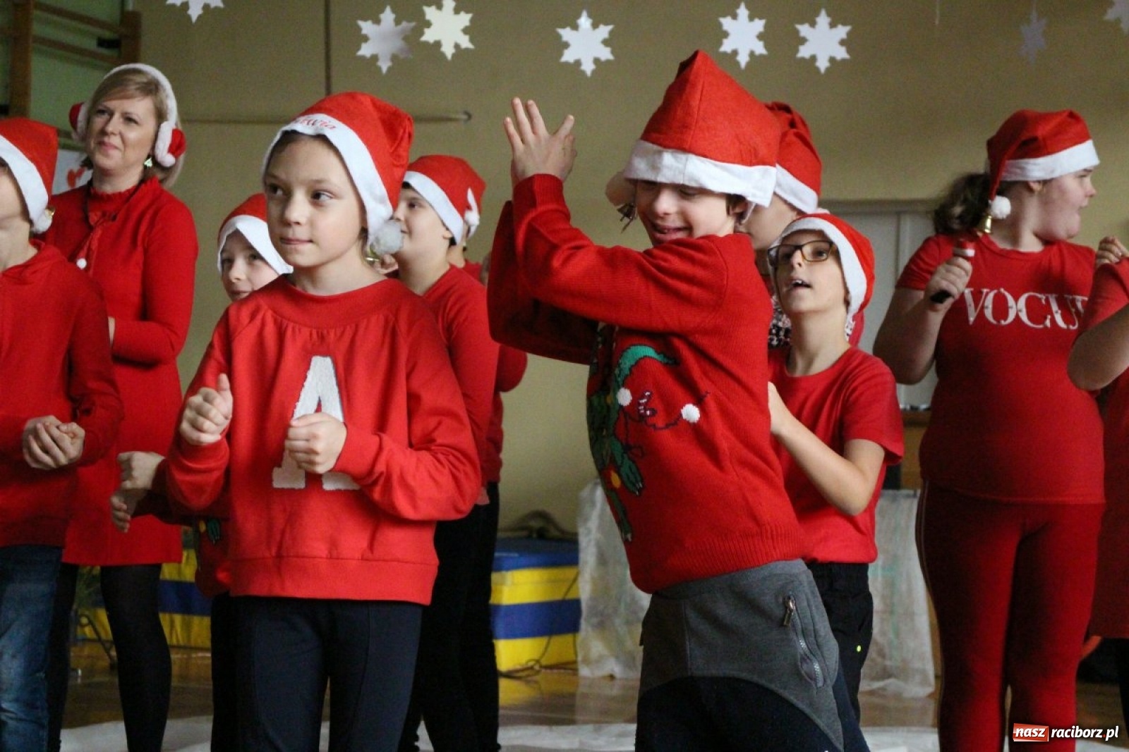 Zdjęcie w galerii na portalu naszraciborz.pl: Nadzwyczajne mikołajki w Zespole Szkół Specjalnych  wiadomości z regionu