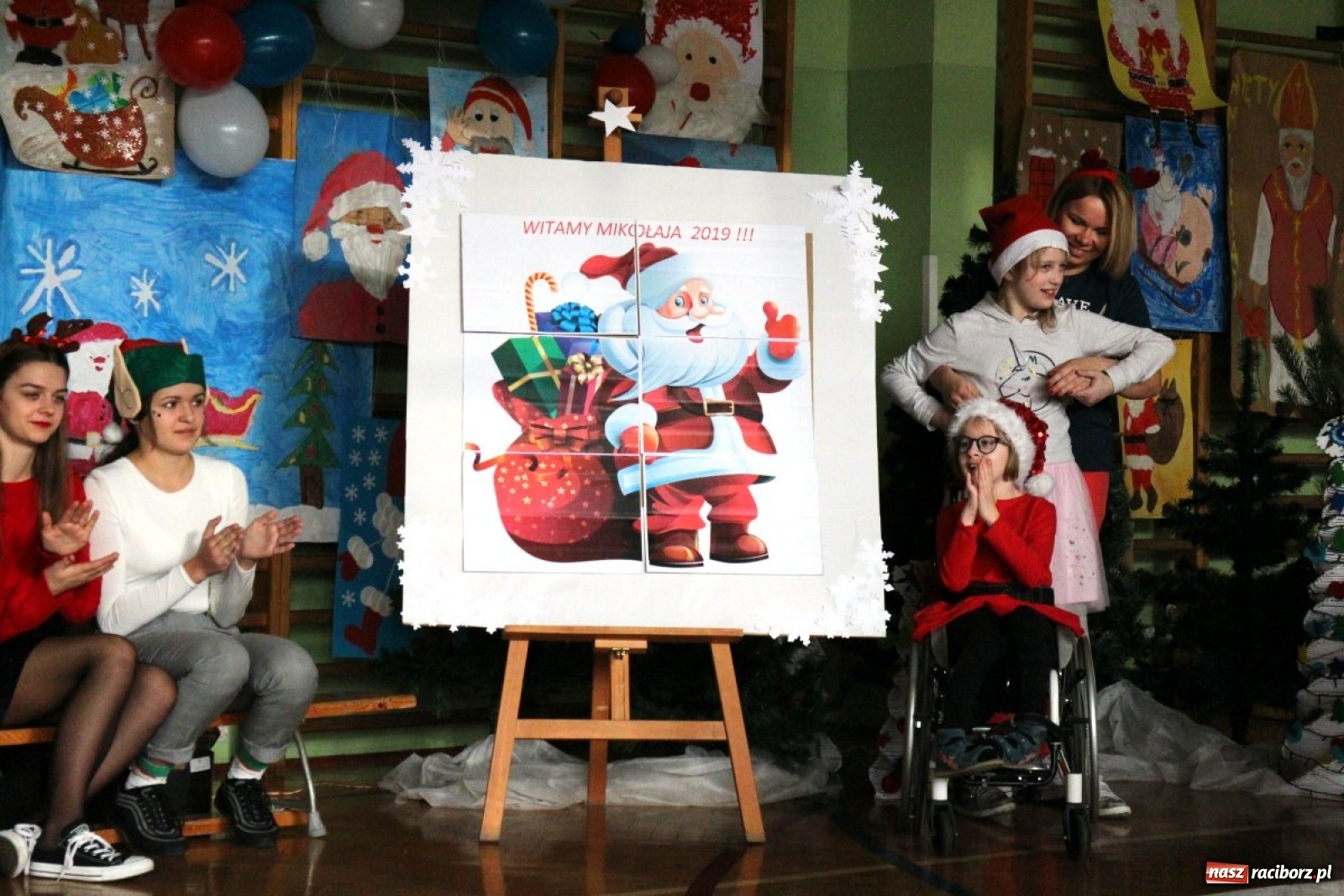 Zdjęcie w galerii na portalu naszraciborz.pl: Nadzwyczajne mikołajki w Zespole Szkół Specjalnych  wiadomości z regionu