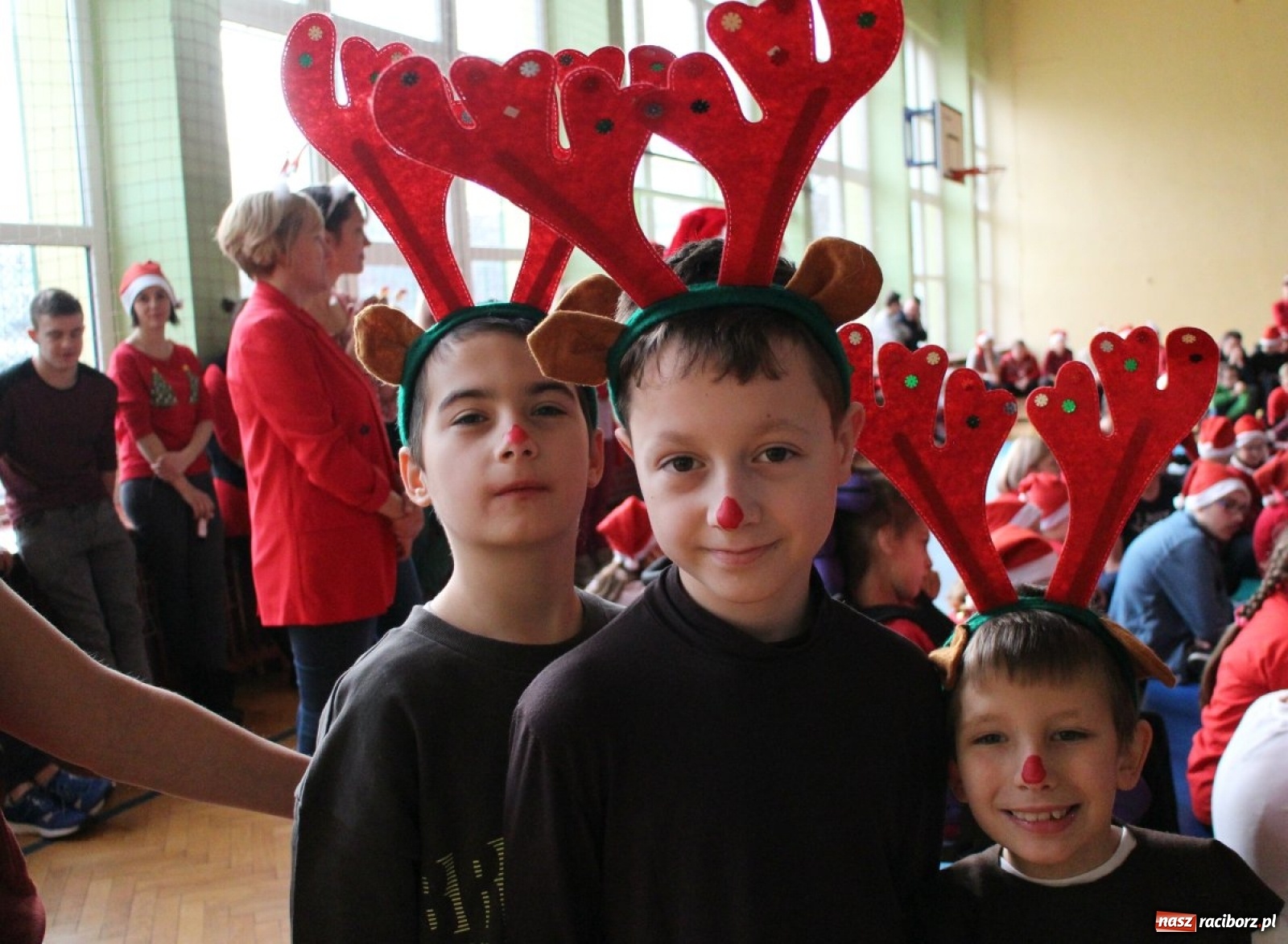 Zdjęcie w galerii na portalu naszraciborz.pl: Nadzwyczajne mikołajki w Zespole Szkół Specjalnych  wiadomości z regionu