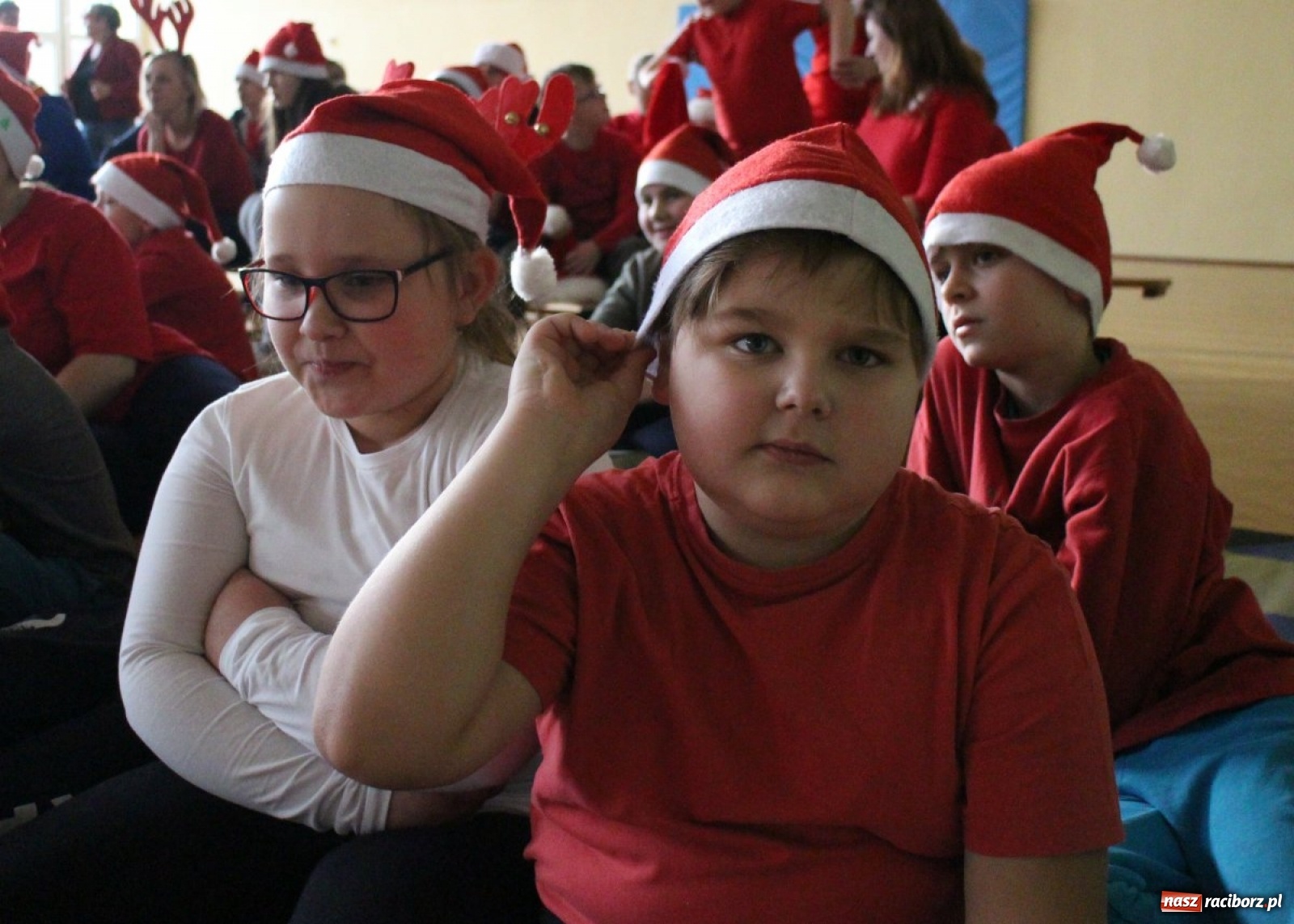 Zdjęcie w galerii na portalu naszraciborz.pl: Nadzwyczajne mikołajki w Zespole Szkół Specjalnych  wiadomości z regionu
