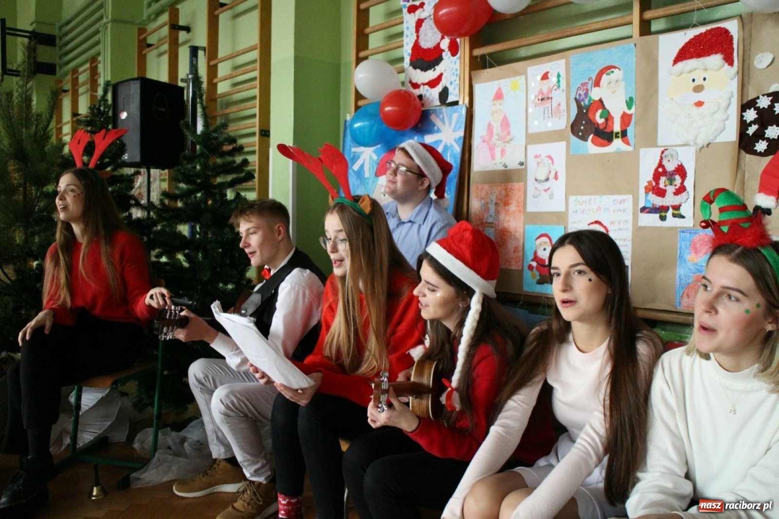 Zdjęcie w galerii na portalu naszraciborz.pl: Nadzwyczajne mikołajki w Zespole Szkół Specjalnych  wiadomości z regionu