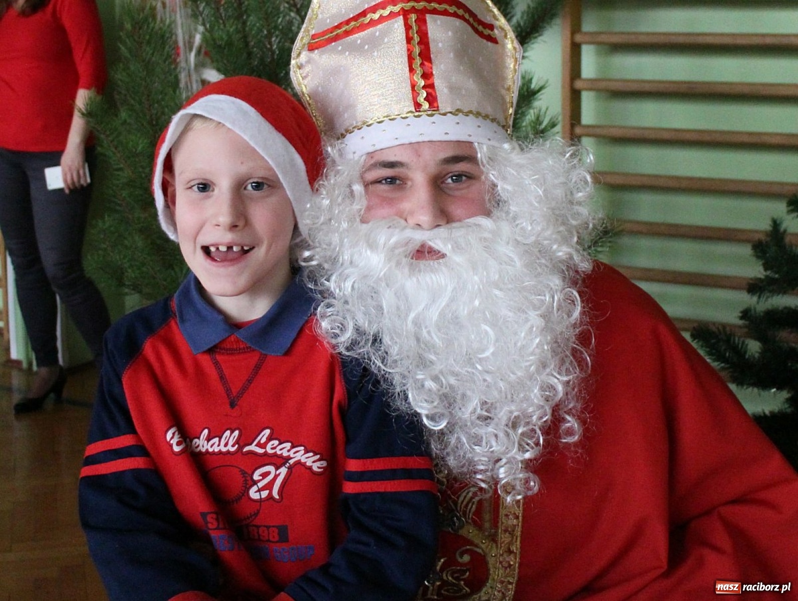 Zdjęcie w galerii na portalu naszraciborz.pl: Nadzwyczajne mikołajki w Zespole Szkół Specjalnych  wiadomości z regionu