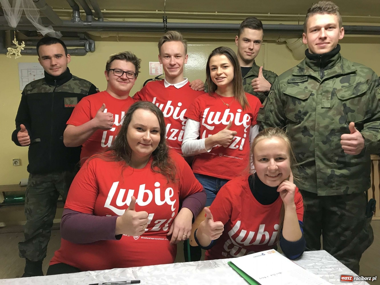 Zdjęcie w galerii na portalu naszraciborz.pl: Szlachetna Paczka pomaga dziś również w Raciborzu  wiadomości z regionu