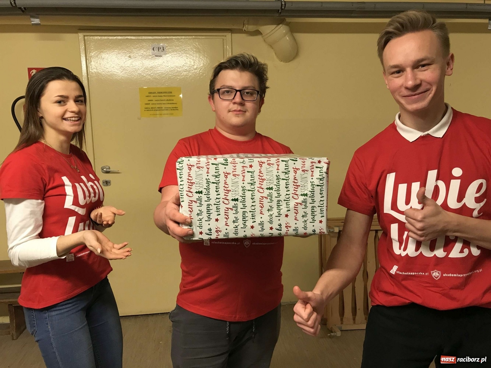 Zdjęcie w galerii na portalu naszraciborz.pl: Szlachetna Paczka pomaga dziś również w Raciborzu  wiadomości z regionu