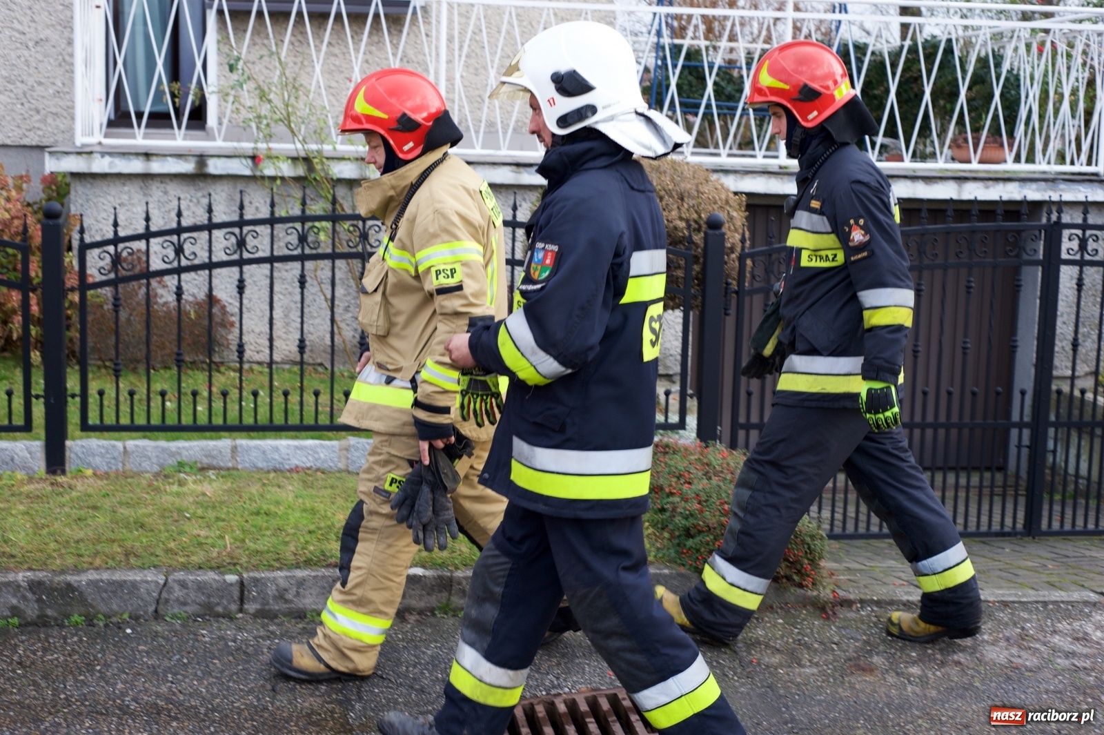 Zdjęcie w galerii na portalu naszraciborz.pl: Zderzenie w Makowie, pożar w Tworkowie, dachowanie w Roszkowie wiadomości z regionu