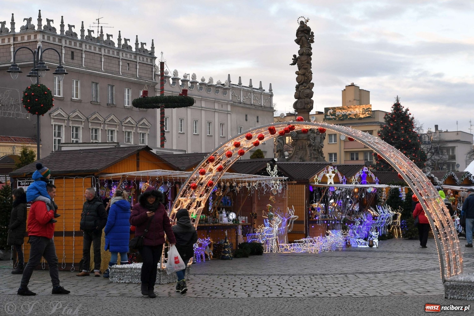 Zdjęcie w galerii na portalu naszraciborz.pl: Sobotni jarmark bożonarodzeniowy w Raciborzu [FOTO]  wiadomości z regionu