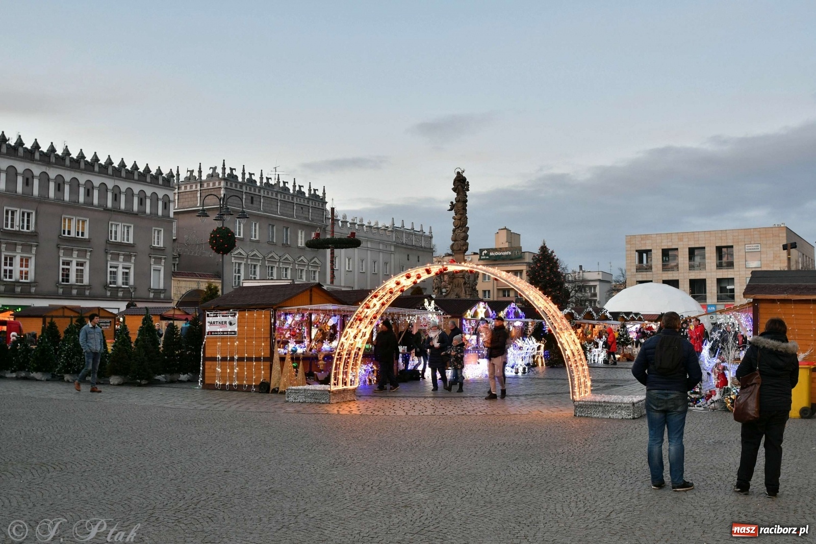 Zdjęcie w galerii na portalu naszraciborz.pl: Sobotni jarmark bożonarodzeniowy w Raciborzu [FOTO]  wiadomości z regionu