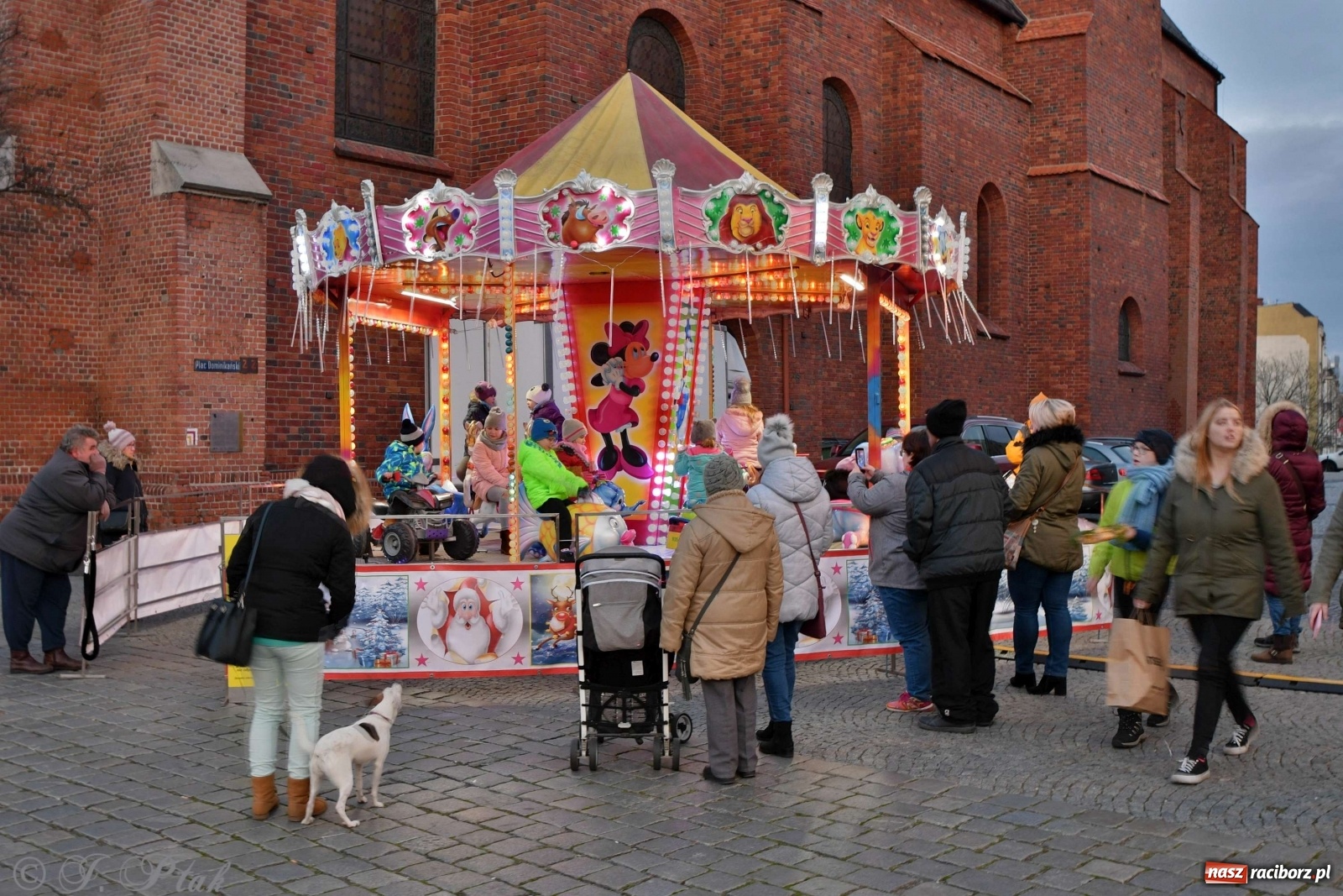 Zdjęcie w galerii na portalu naszraciborz.pl: Sobotni jarmark bożonarodzeniowy w Raciborzu [FOTO]  wiadomości z regionu