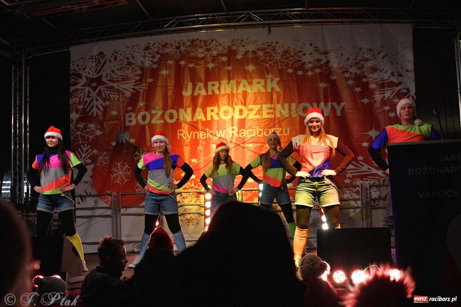 Zdjęcie w galerii na portalu naszraciborz.pl: Sobotni jarmark bożonarodzeniowy w Raciborzu [FOTO]  wiadomości z regionu