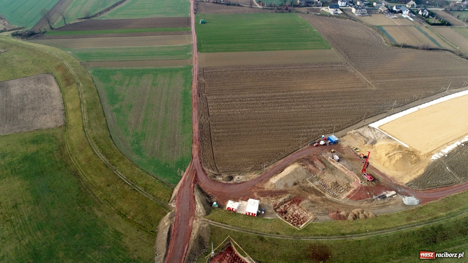 Zdjęcie w galerii na portalu naszraciborz.pl: Wschodnia obwodnica Raciborza. Najnowszy raport z budowy [FOTO i WIDEO] wiadomości z regionu