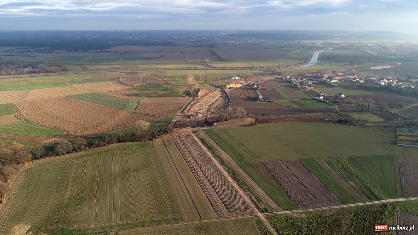 Zdjęcie w galerii na portalu naszraciborz.pl: Wschodnia obwodnica Raciborza. Najnowszy raport z budowy [FOTO i WIDEO] wiadomości z regionu