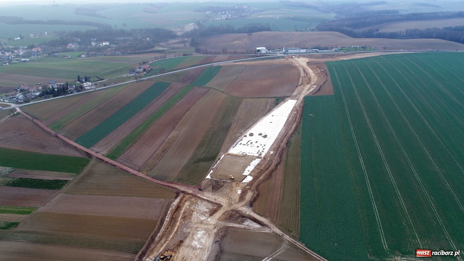 Zdjęcie w galerii na portalu naszraciborz.pl: Wschodnia obwodnica Raciborza. Najnowszy raport z budowy [FOTO i WIDEO] wiadomości z regionu