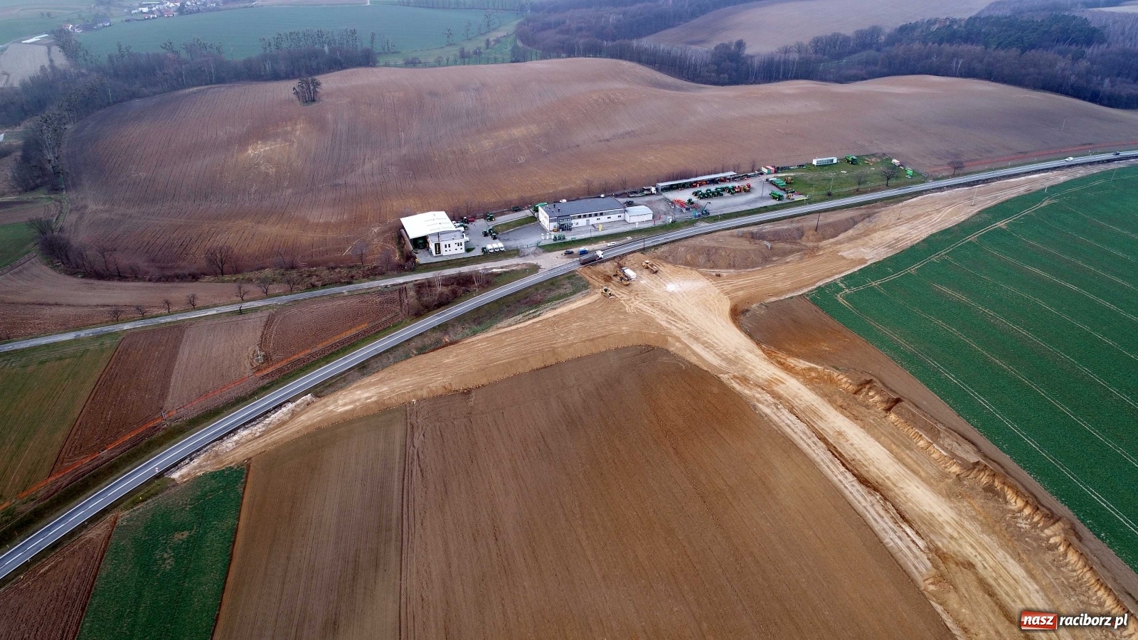 Zdjęcie w galerii na portalu naszraciborz.pl: Wschodnia obwodnica Raciborza. Najnowszy raport z budowy [FOTO i WIDEO] wiadomości z regionu