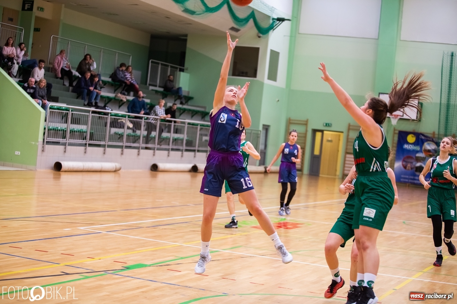 Zdjęcie w galerii na portalu naszraciborz.pl: Koszykarki RKK AZS Racibórz przegrały z KS Pogoń Ruda Śląska wiadomości z regionu