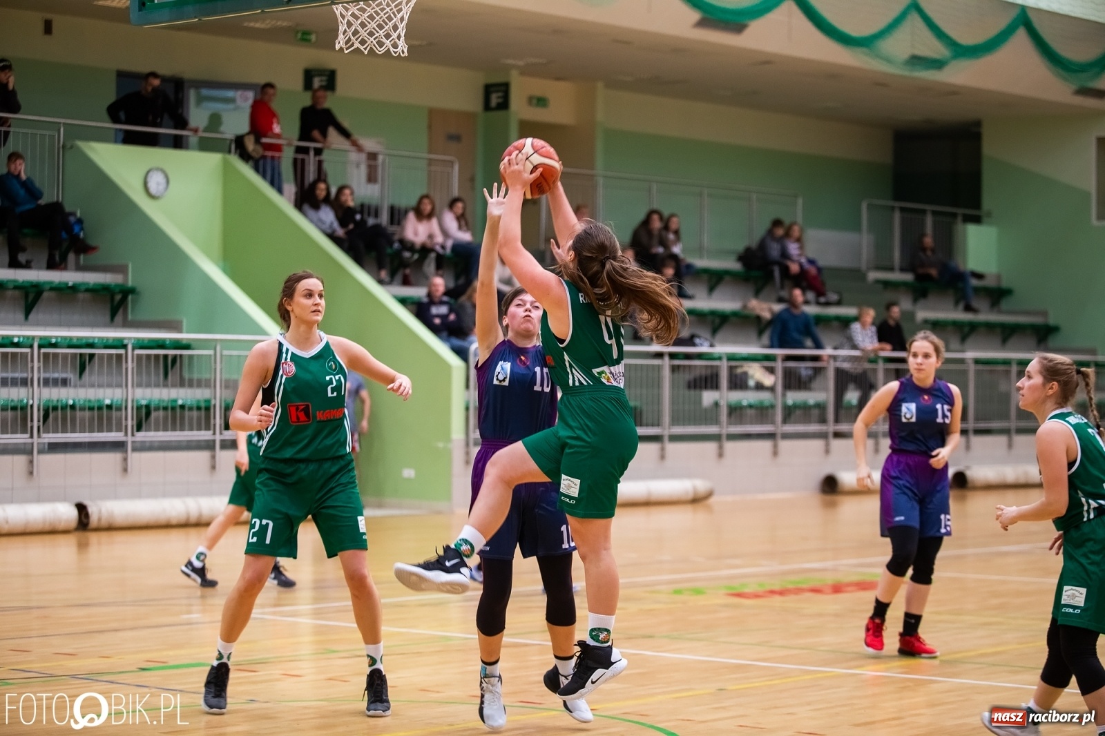 Zdjęcie w galerii na portalu naszraciborz.pl: Koszykarki RKK AZS Racibórz przegrały z KS Pogoń Ruda Śląska wiadomości z regionu