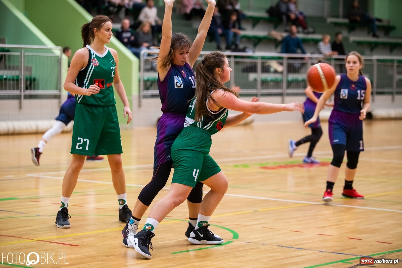 Zdjęcie w galerii na portalu naszraciborz.pl: Koszykarki RKK AZS Racibórz przegrały z KS Pogoń Ruda Śląska wiadomości z regionu