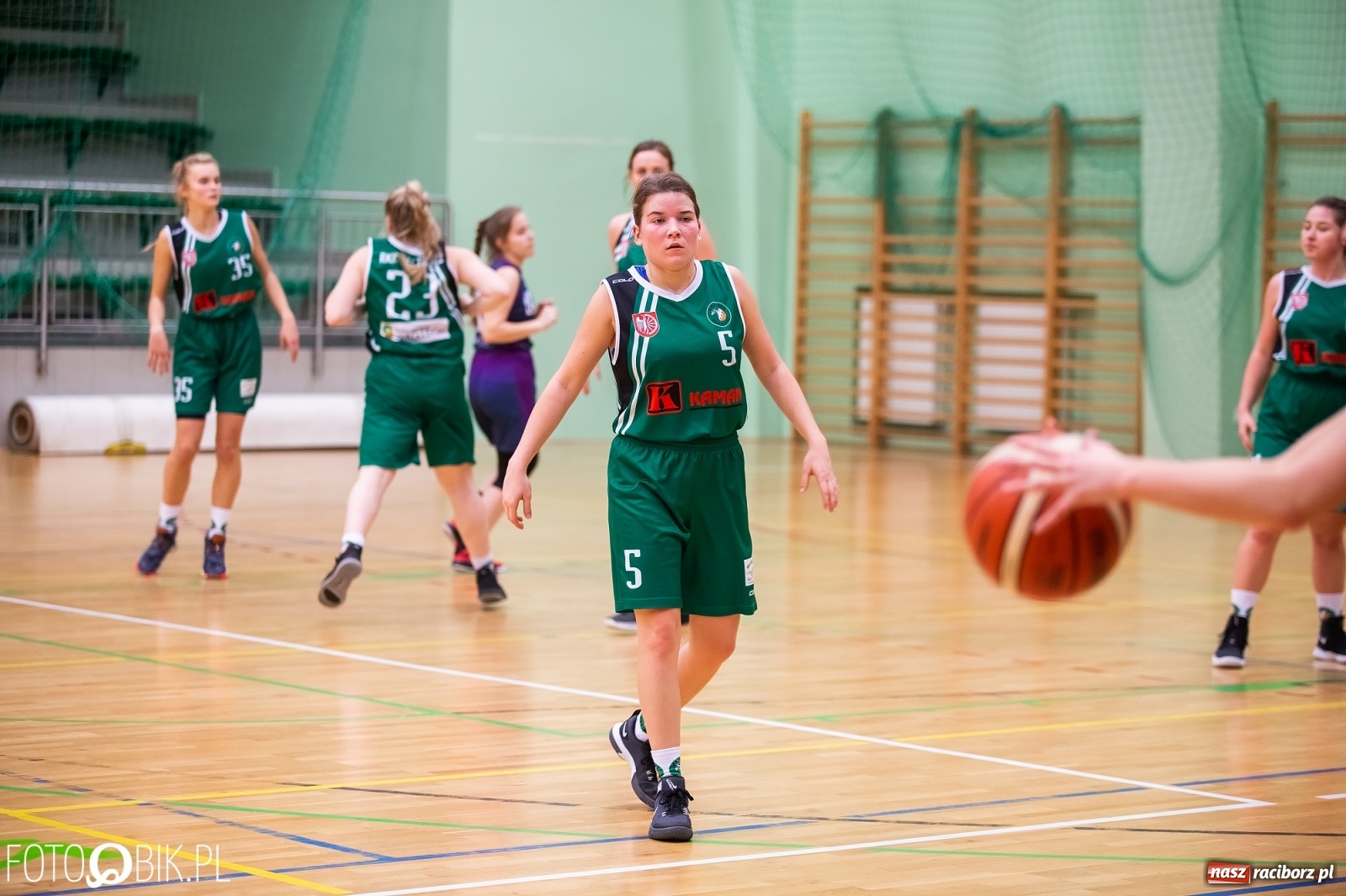 Zdjęcie w galerii na portalu naszraciborz.pl: Koszykarki RKK AZS Racibórz przegrały z KS Pogoń Ruda Śląska wiadomości z regionu