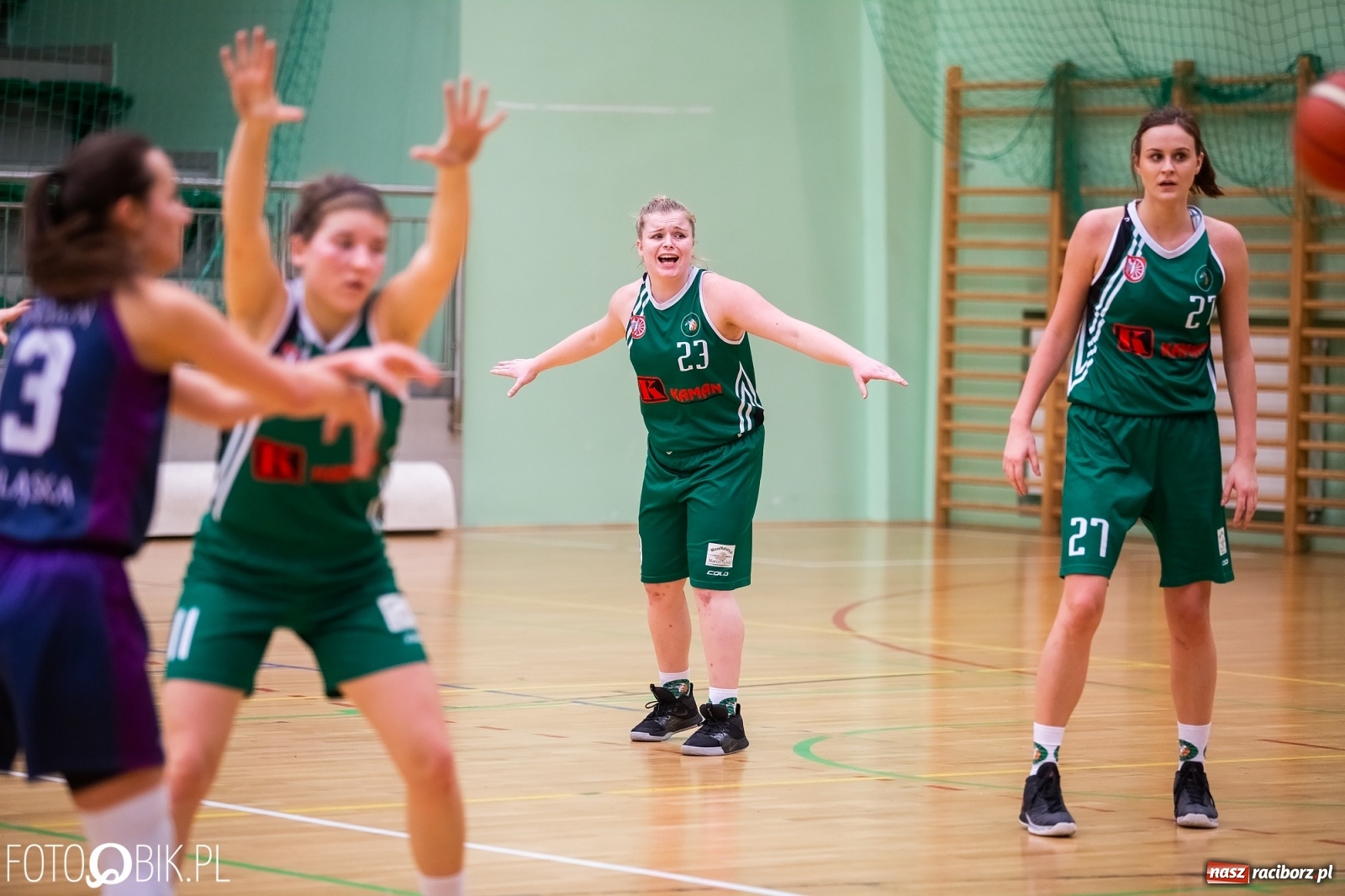 Zdjęcie w galerii na portalu naszraciborz.pl: Koszykarki RKK AZS Racibórz przegrały z KS Pogoń Ruda Śląska wiadomości z regionu