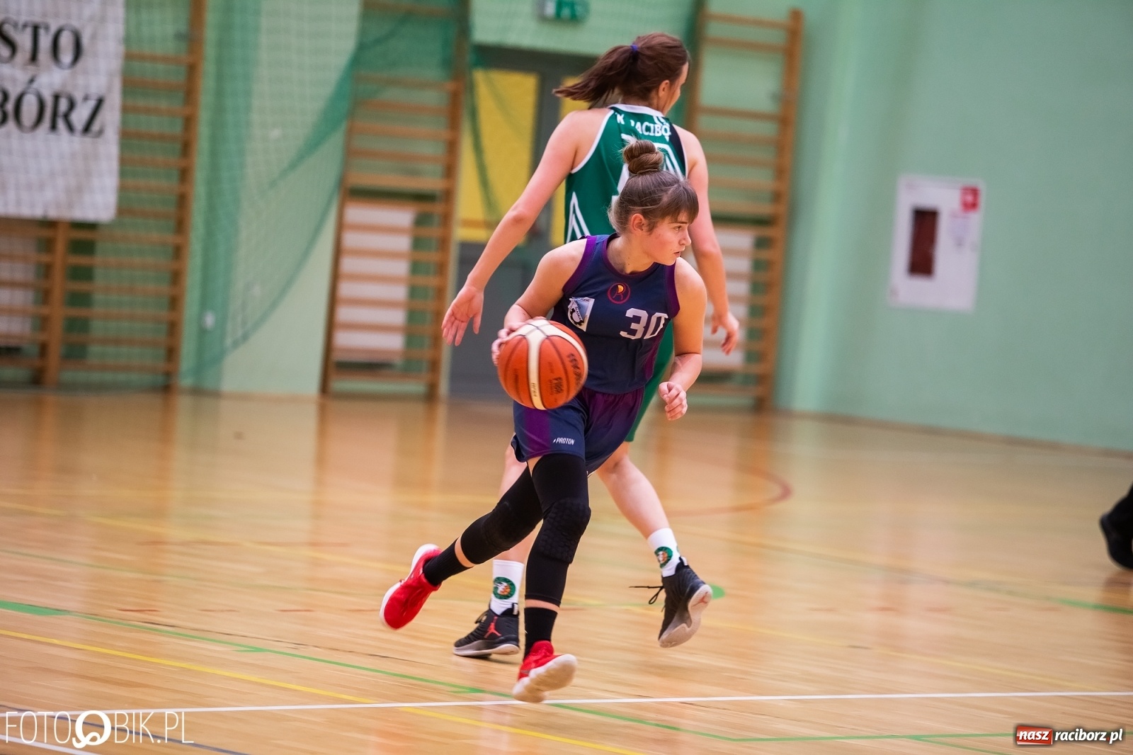 Zdjęcie w galerii na portalu naszraciborz.pl: Koszykarki RKK AZS Racibórz przegrały z KS Pogoń Ruda Śląska wiadomości z regionu
