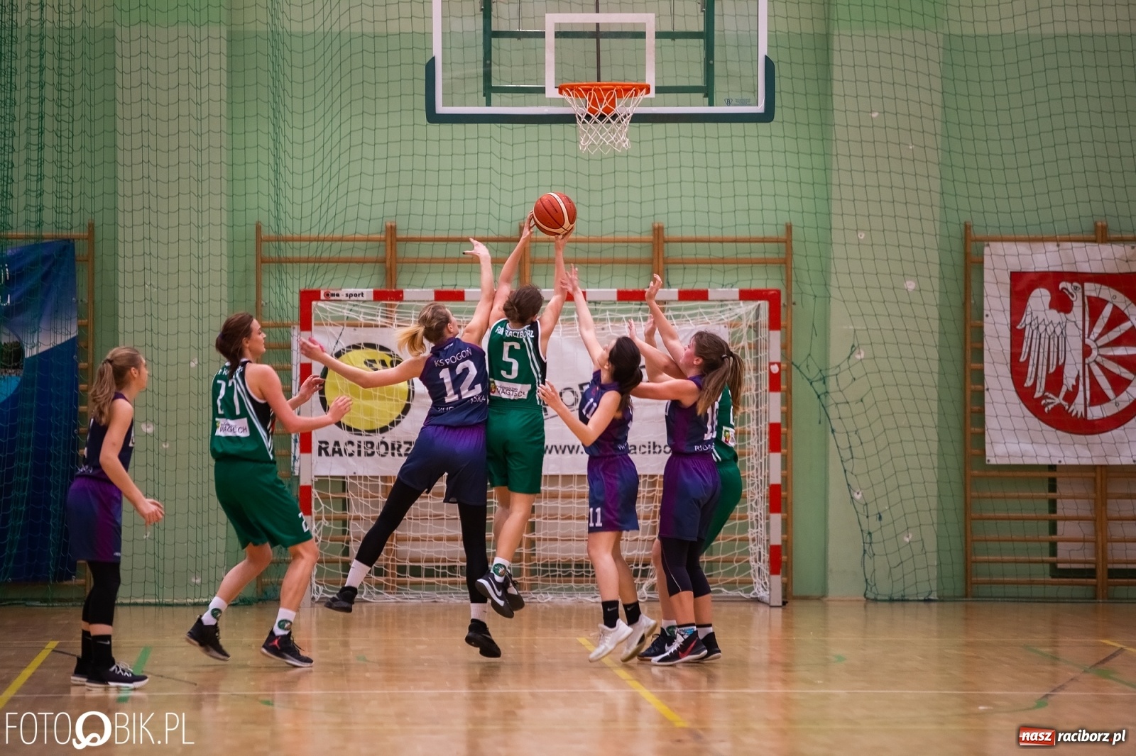 Zdjęcie w galerii na portalu naszraciborz.pl: Koszykarki RKK AZS Racibórz przegrały z KS Pogoń Ruda Śląska wiadomości z regionu