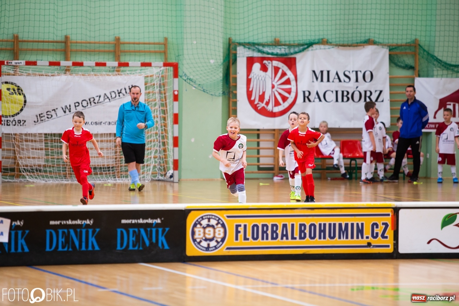 Zdjęcie w galerii na portalu naszraciborz.pl: Drugi dzień zmagań piłkarskich w Arenie Rafako wiadomości z regionu