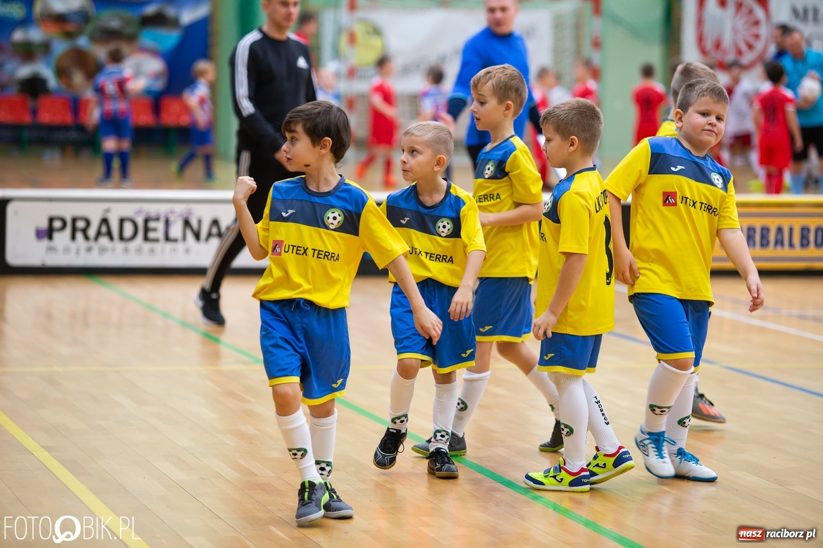 Zdjęcie w galerii na portalu naszraciborz.pl: Drugi dzień zmagań piłkarskich w Arenie Rafako wiadomości z regionu